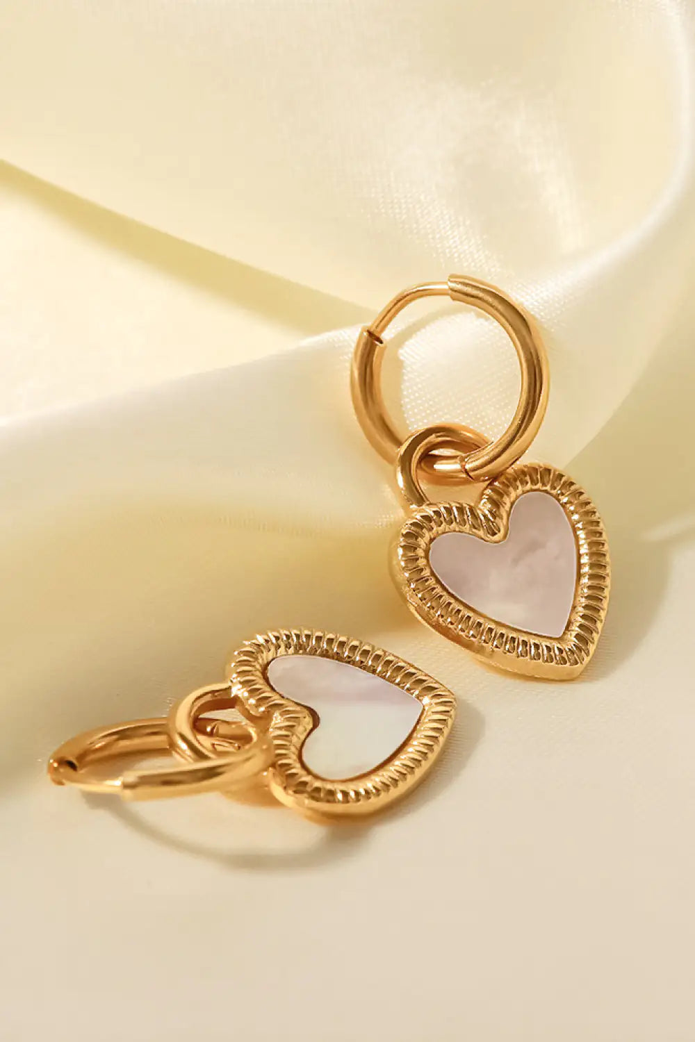 Inlaid Shell Heart Oorbellen