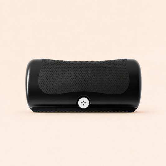 Bandly™ | Gentle Deshedding Brush for Dogs & Cats