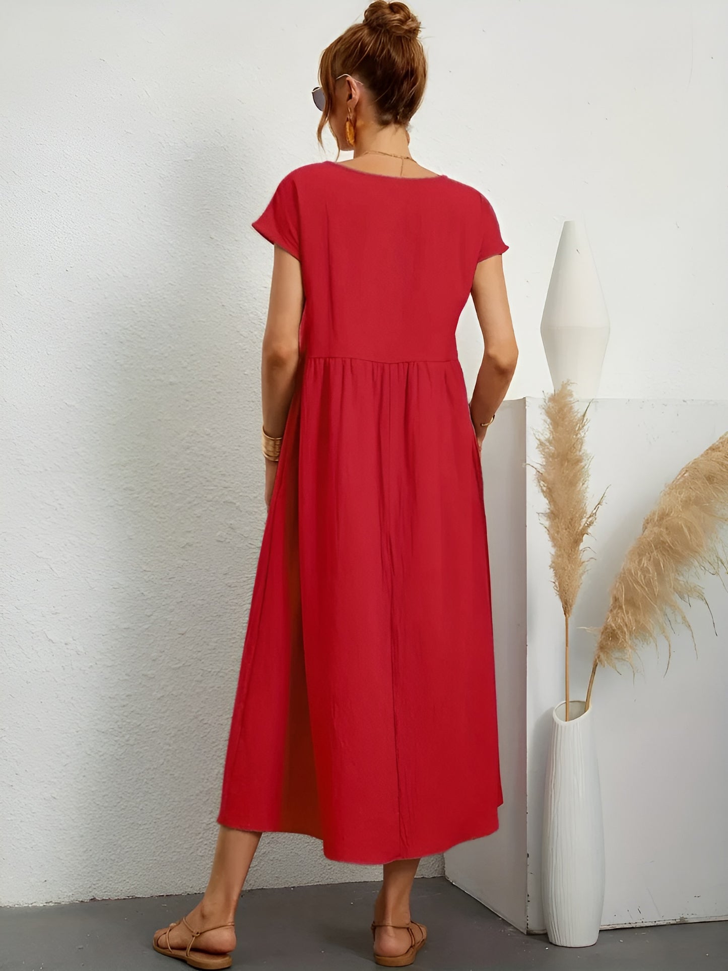 Gabrielle | Robe Midi Élégante Rouge